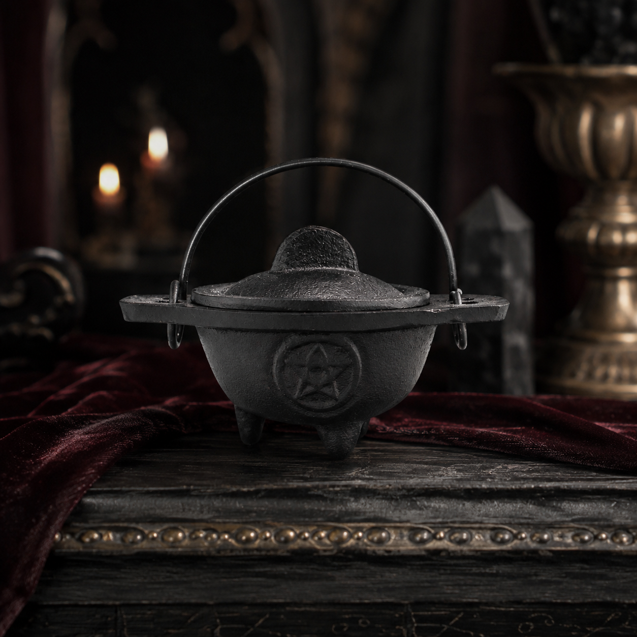 Chaudron rituel en fonte - Pentacle 5×9 cm